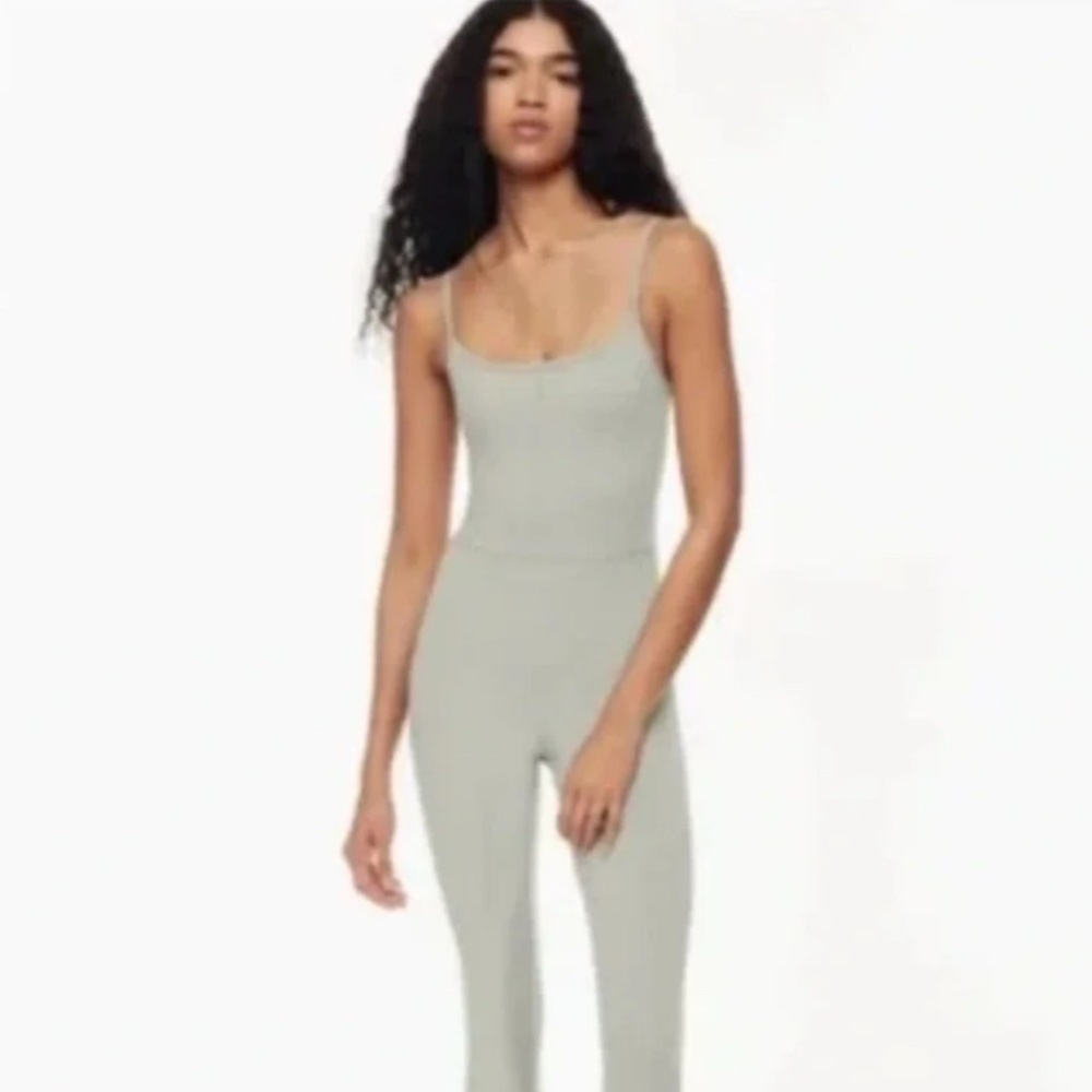 Aritzia Wilfred Free Light Gray Apparel